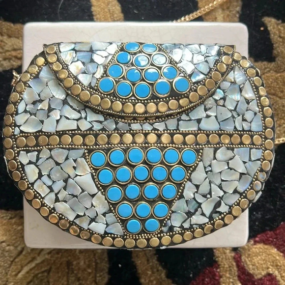 RAMLA Women’s Turquoise Mother of Pearl Mosaic Handmade Shoulder Bag/Clutch - Picture 4 of 15